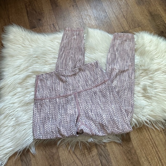 LULULEMON Wunder Under Crop High Rise Leggings - Picture 5 of 7